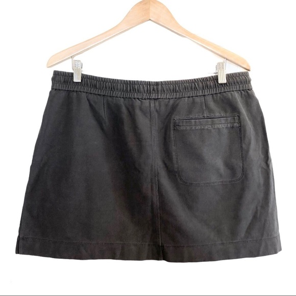 NWT Athleta Farallon Skirt, Grey, Size 14 - Picture 13 of 13